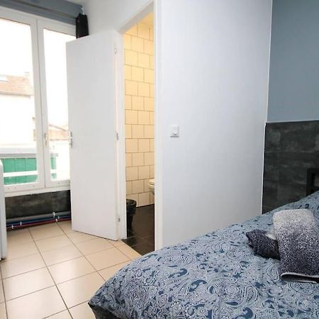 01 - Chambre Avec Lit Double Ideal Jo 2024 Saint-Denis  Extérieur photo