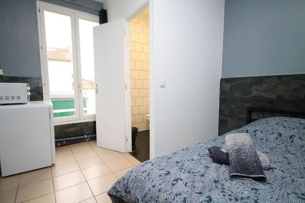 01 - Chambre Avec Lit Double Ideal Jo 2024 Saint-Denis  Extérieur photo